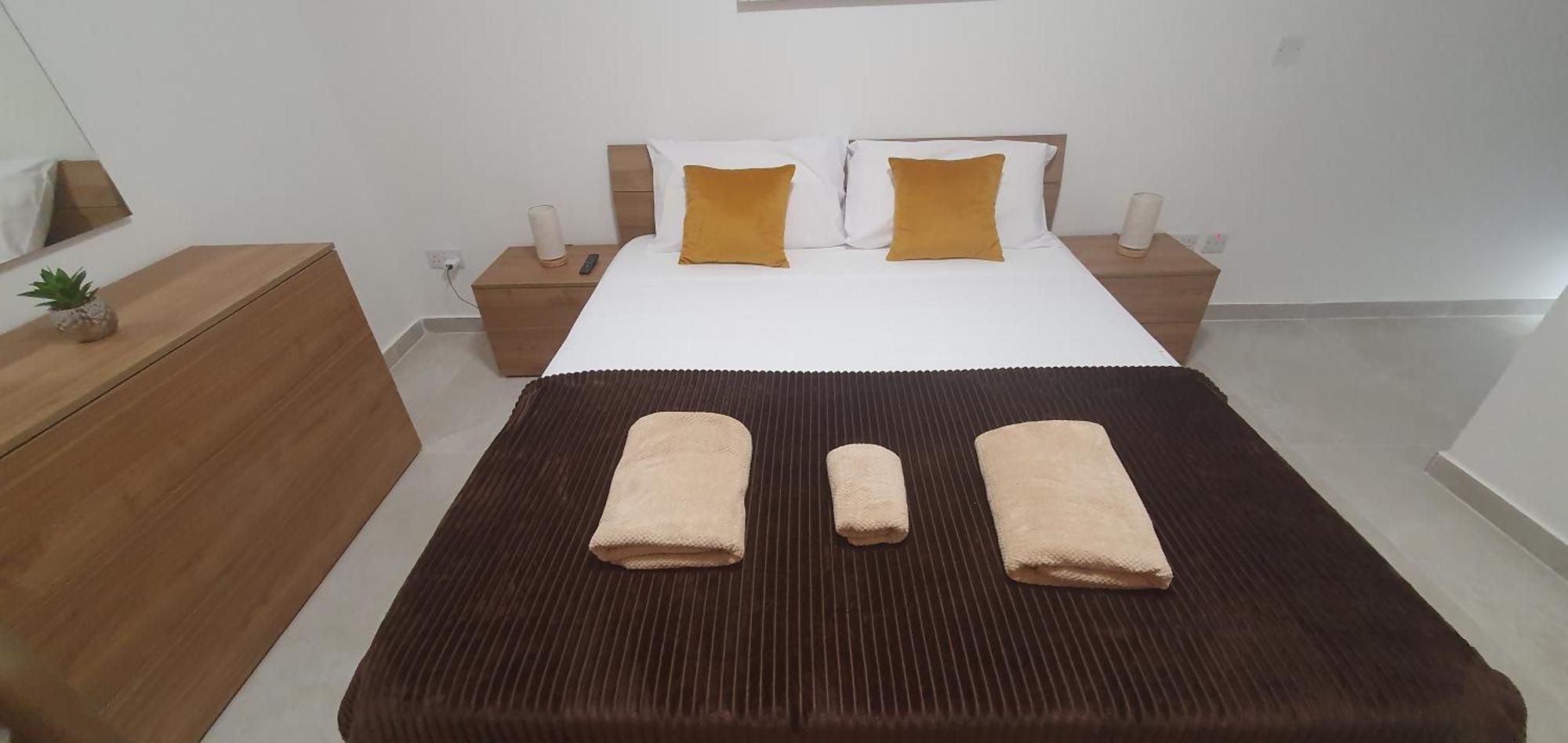 Centre Point Comfort Apartment San Pawl il-Baħar Extérieur photo